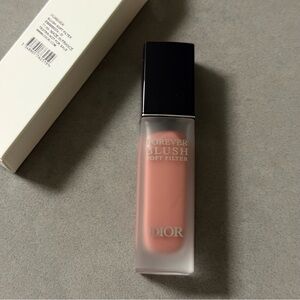 01 Petal Dior Forever Blush Soft Filter